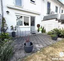 BERK Immobilien - Ruhig gelegenes Reihenhaus mit Terrasse & kleinem Garten in Großostheim Ringheim