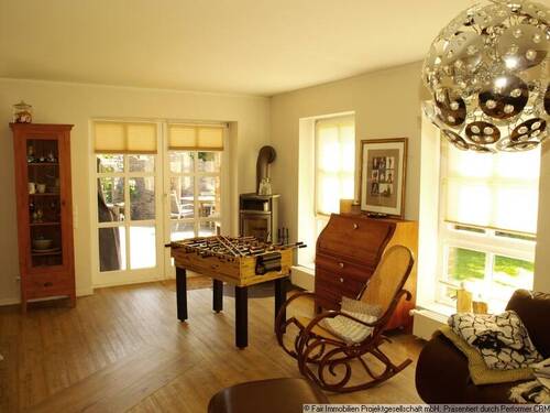 Wohnzimmer - 5 Zimmer Doppelhaushälfte in Nottensdorf