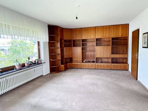 Geräumiges Wohnzimmer - 