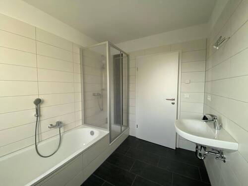 Musterwohnung - Badezimmer - 