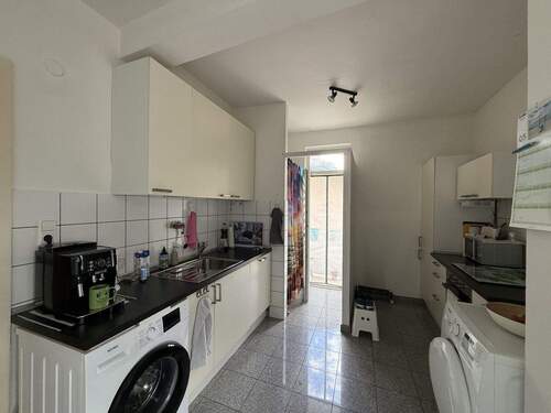 Whg. 2.OG li Küche mit Dusche - 