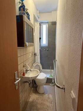 Whg. 2.OG re Tageslichtbad - 