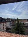 Ausblick Ausbaupotenzial Bühne - 2 Zimmer Mehrfamilienhaus, Wohnhaus in Stuttgart Bad Cannstatt