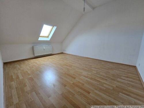 Zimmer im DG - MFH in Limbach-Oberfrohna - Kaufoption zum Nachbargrundstück