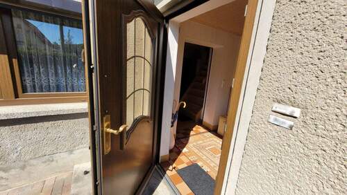 Herzlich Willkommen - 6 Zimmer Einfamilienhaus zum Kaufen in Frohburg