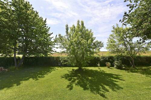 Blick in den großen Garten - Einfamilienhaus mit 160,00 m&sup2; in Vilsbiburg zum Kaufen