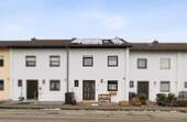 Hausansicht - Modernisiertes Reihenmittelhaus mit Familiengrundriss in ruhiger Lage - Einziehen und wohlfühlen