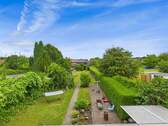 Blick vom Balkon in den Garten - 