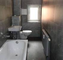 5-Raum-Wohnung mit Loggia - 630,00 EUR Kaltmiete, ca.  90,00 m² Wohnfläche in Naumburg (Saale) (PLZ: 06618)