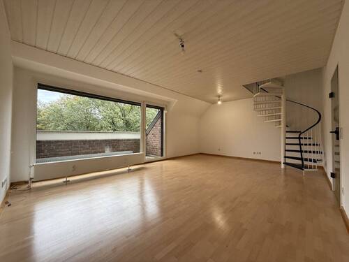 Wohn- und Esszimmer - 3 Zimmer Etagenwohnung zum Kaufen in Krefeld