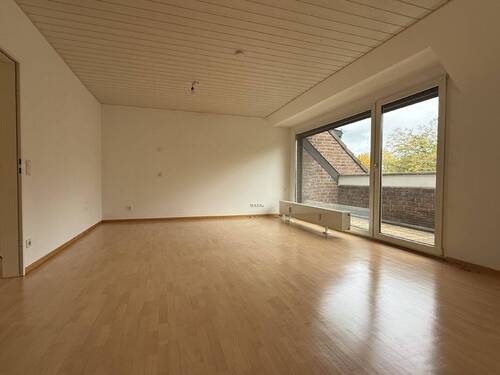 Wohn- und Esszimmer - 3 Zimmer Etagenwohnung in Krefeld