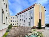 Haus- und Hofansicht - MEHRFAMILIENHAUS UND GEWERBEEINHEITEN IN OSCHERSLEBEN (BODE)