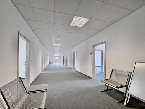 Gewerbeeinheit 2 - 
