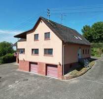 Traumhafte Lage, großes Grundstück, 3 Wohneinheiten - Mehrfamilienhaus in Herbolzheim-Broggingen