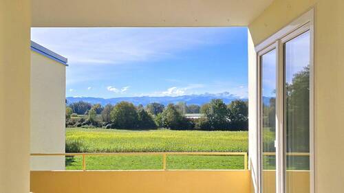 Loggia Blick auf den Sentis - frisch renovierte Eigentumswohnung mit tollem Blick nach Süden auf den Säntis in der Schweiz