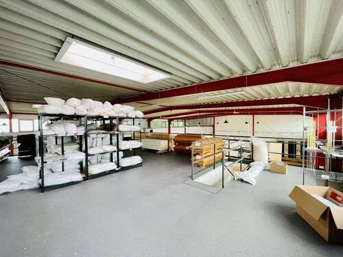 Obergeschoss - Halle in Oberhausen zur Miete