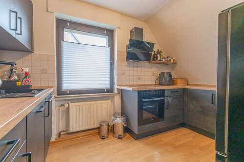 Küche (kann von den Mietern übernommen werden) - 