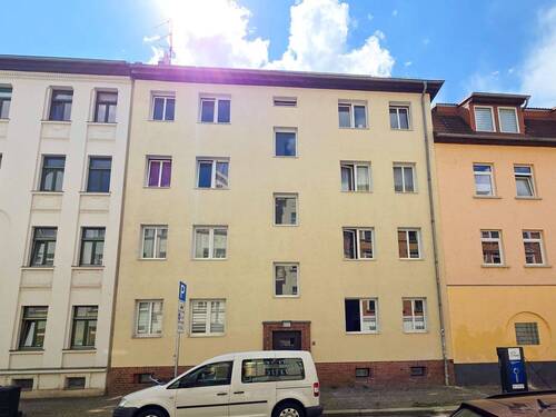 Straßenansicht - 2 Zimmer Mehrfamilienhaus, Wohnhaus zum Kaufen in Leipzig