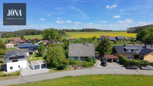 Übersicht von Vorne - 6 Zimmer Einfamilienhaus zum Kaufen in Kulmbach