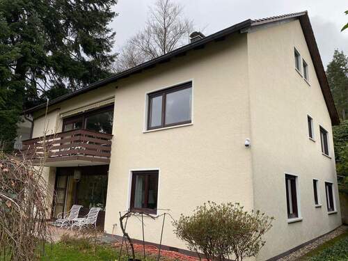 Fassadenansicht - Einfamilienhaus mit 260,00 m² in Baden-Baden zum Kaufen