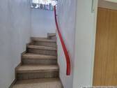 27 Hinterhaus Treppenaufgang - 
