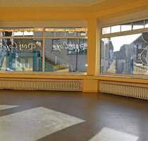 Großzügige, helle Bürofläche mit Küche mitten im Zentrum von 41334 Nettetal-Hinsbeck