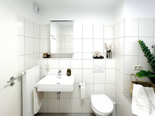 Gepflegtes zeitloses Bad - 