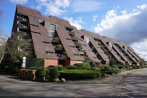 Außenansicht - Wohnen mit Blick auf den Yachthafen. 2-ZKB Wohnung mit Loggia. Bezugsfrei !