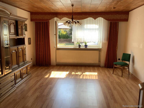 Wohnzimmer im EG - 4 Zimmer Einfamilienhaus zum Kaufen in Wanzleben / Schleibnitz