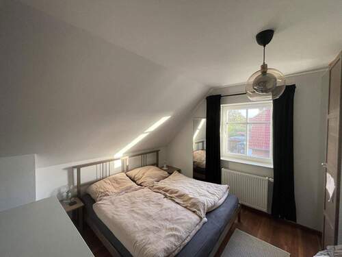 1. Schlafzimmer - 