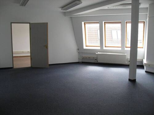 1. Raum - Büro mit 80,00 m&sup2; in Berlin zur Miete