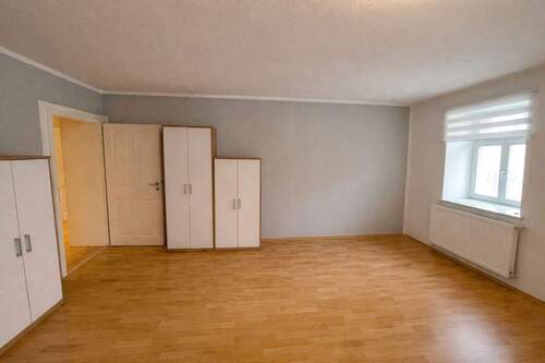 Wohnzimmer - 2 Zimmer Etagenwohnung in Sinsheim-Hilsbach