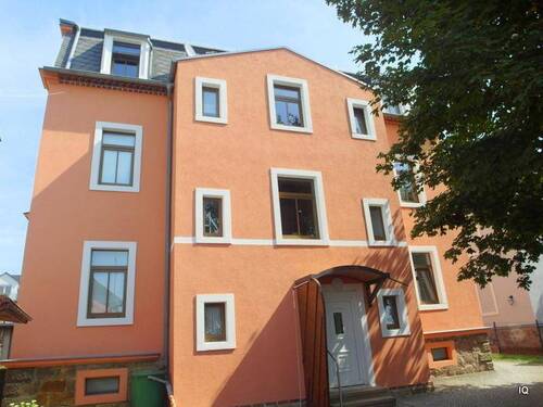 Ansicht Hofseite - Ab Mitte September: 3-Zimmer-Wohnung im Hochparterre mit neuer Auslegware, sep. Küche & Bad mit Dusche