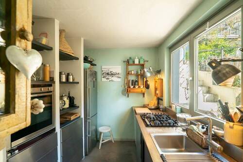 Kompakte moderne Küche - 