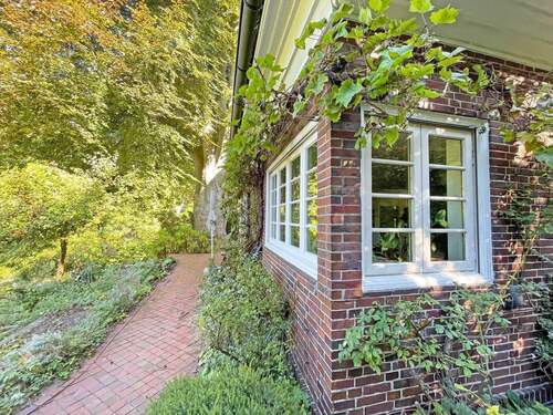 Außenansicht.jpg - 6 Zimmer Einfamilienhaus in Hamburg