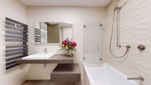 Badezimmer Ansicht II - 