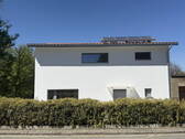 Haus Vorderansicht - 5 Zimmer Einfamilienhaus zum Kaufen in Hersbruck