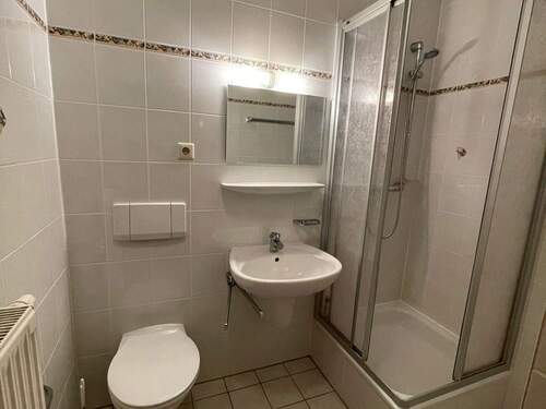Duschbad / Pensionszimmer - 