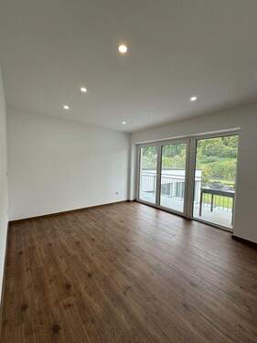 Raum 2 _ ca. 14 qm - Büro in Egloffstein zur Miete
