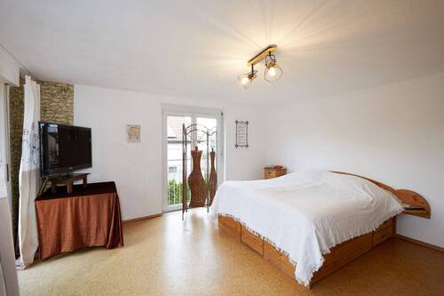 Whg. Nr. 2 - OG rechts Schlafzimmer - Haus 92 - 