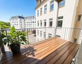 Balkon mit ausreichend Platz - - 
