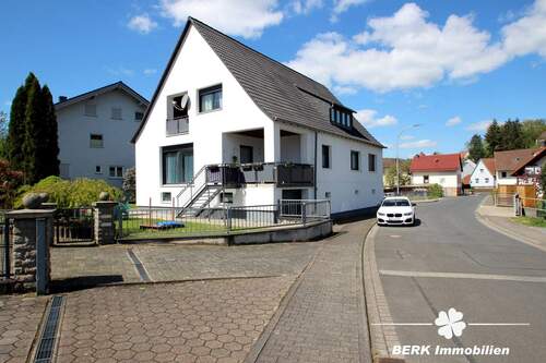 Ansicht - 8 Zimmer Mehrfamilienhaus, Wohnhaus zum Kaufen in Laufach