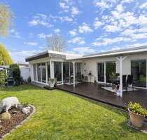 Modernisiertes EinfamilienhausBungalow mit über 285m², Kellerwohnräumen und Stellplätzen - Frechen Königsdorf