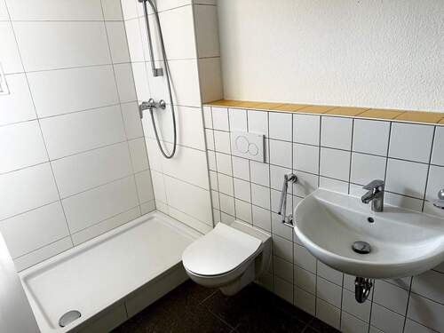 Tageslichtbad m. Dusche (2) - 
