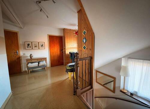 Flur - (KI generiert) - 