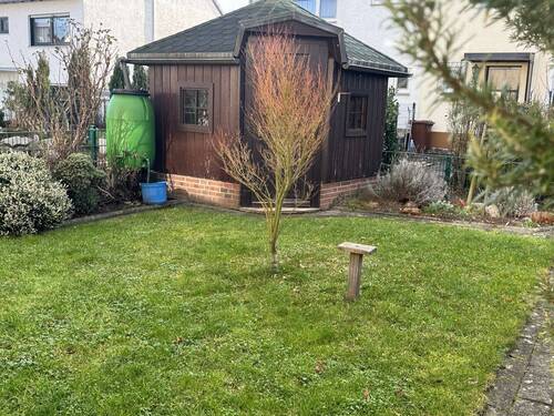 Garten mit Gartenhaus - Reihenmittelhaus mit 141,00 m&sup2; in Niederkassel zum Kaufen