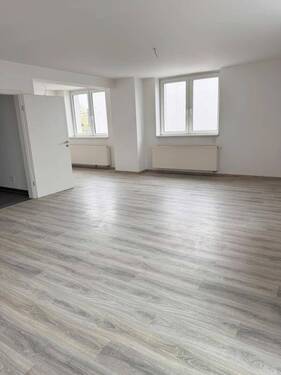 Offener Wohn- und Küchenbereich 1 - Großzügige 2-Zimmer-Wohnung in Hachenburg