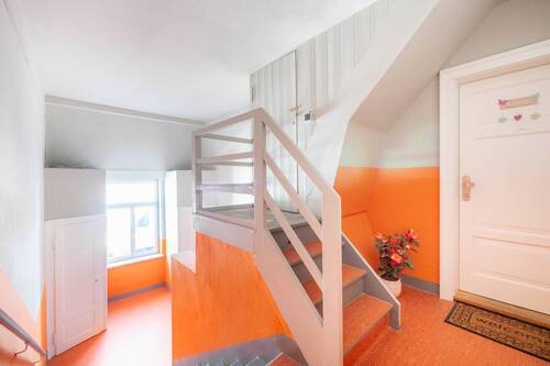 Treppenhaus Bild 2 - Mehrfamilienhaus, Wohnhaus in Dresden zum Kaufen