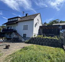Trier-Irsch EFH Freistehend 240qm WF,600qm Grundstück ,3Etagen