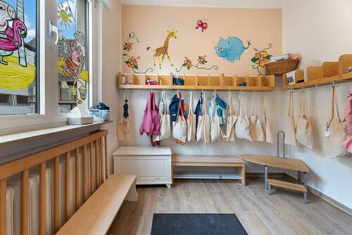 Ankleidezimmer - Krabbelstube in zentraler Lage von Dreieich